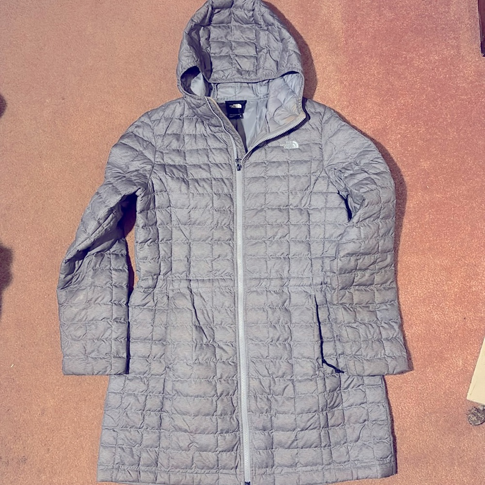The North Face women’s thermoball parka size large